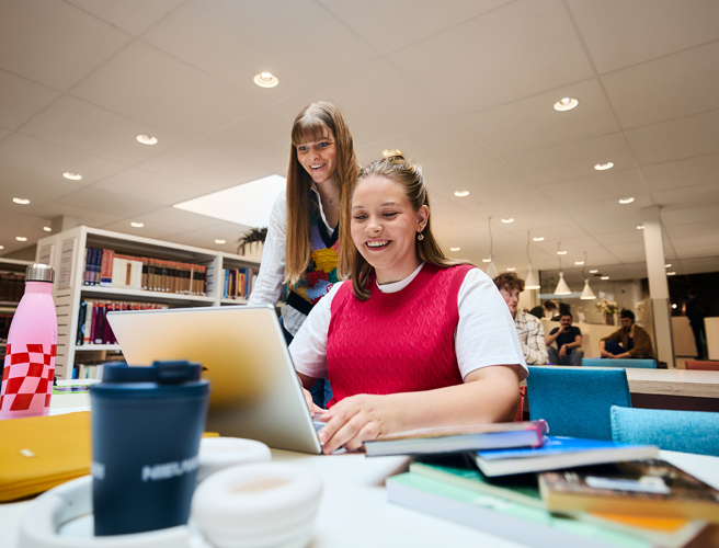 VT studeren studiecentrum twee meiden