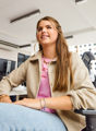 VT vrouw in computerlokaal